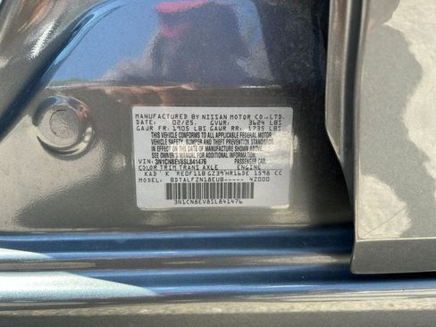 Used 2025 Nissan Versa SV FWD image 23