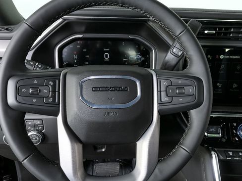 New 2026 GMC Sierra 2500 Denali w/ Denali Reserve Package image 9