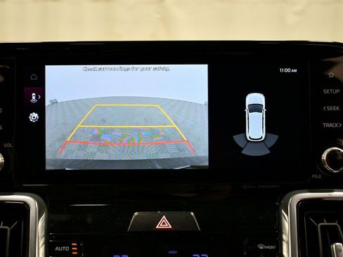 Certified 2023 Kia Sorento SX image 27