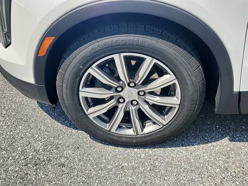 Certified 2023 Cadillac XT4 Sport AWD/4WD image 8
