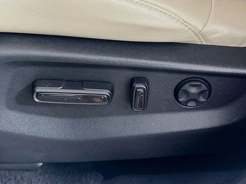 Used 2018 Honda CR-V EX-L image 17