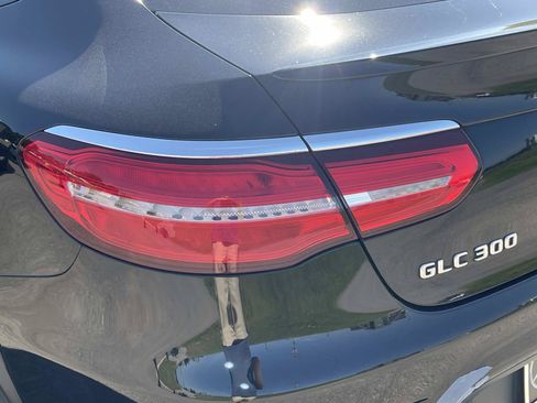 Used 2019 Mercedes-Benz GLC 300 4MATIC Coupe image 7