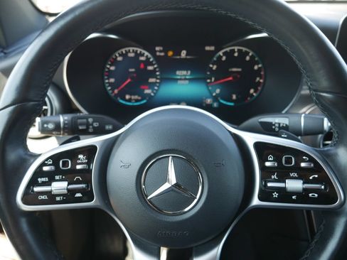Used 2022 Mercedes-Benz GLC 300 4MATIC image 32