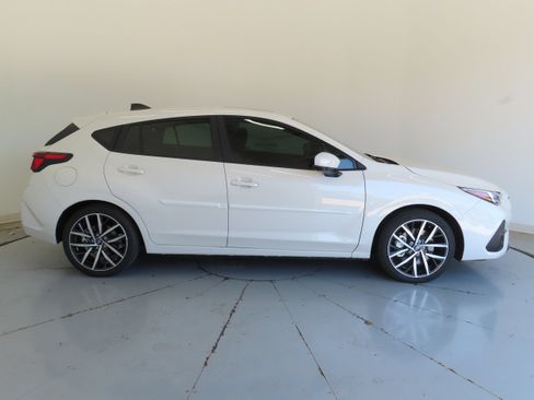 New 2026 Subaru Impreza 2.0i Sport AWD/4WD image 2