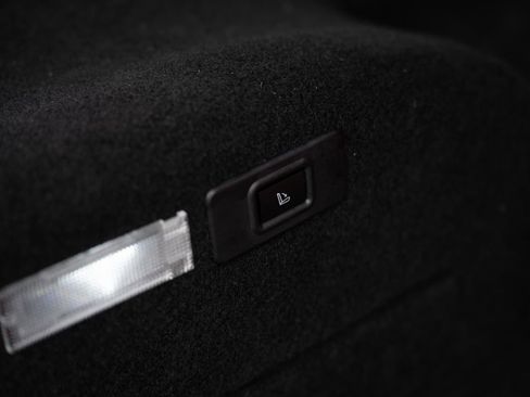 Certified 2019 Ferrari Portofino image 26