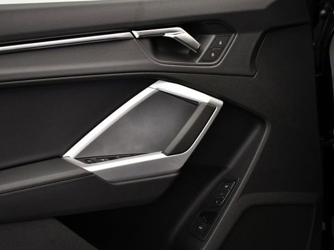 Used 2025 Audi Q3 2.0T Premium w/ Convenience Package image 34