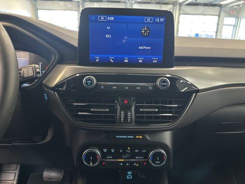 Used 2023 Ford Escape Active image 3