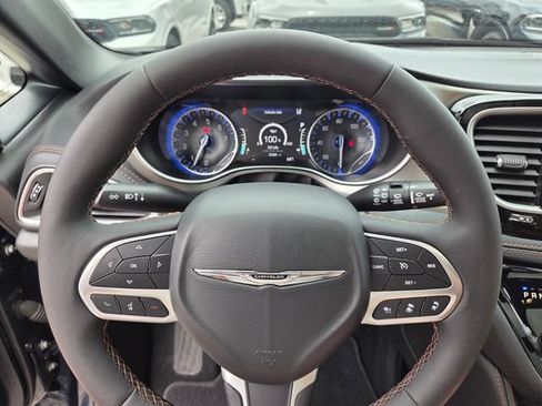 Certified 2024 Chrysler Pacifica Pinnacle FWD image 29