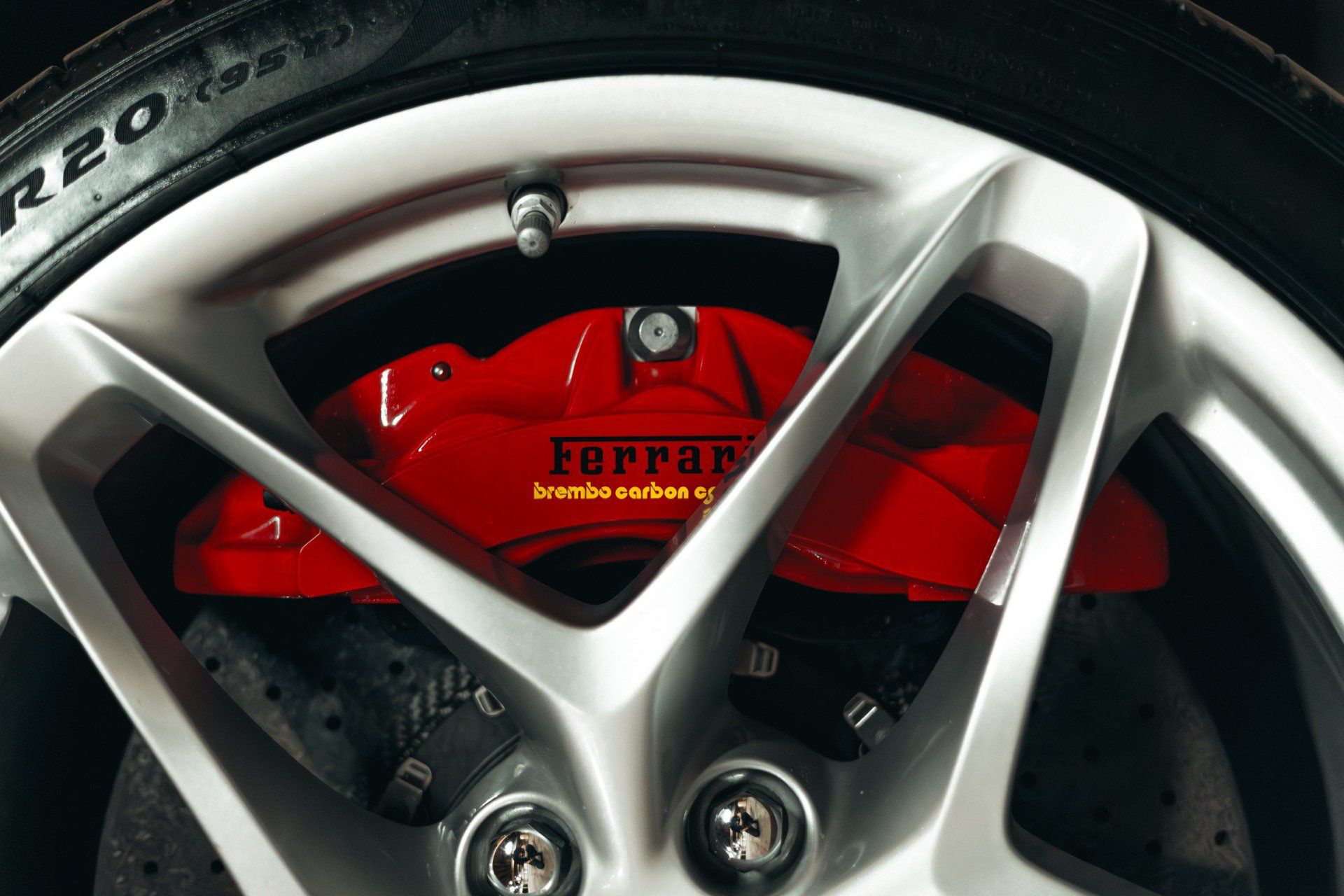 Used 2022 Ferrari Roma RWD image 92