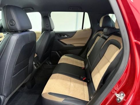 New 2026 Chevrolet Equinox ACTIV AWD/4WD image 18