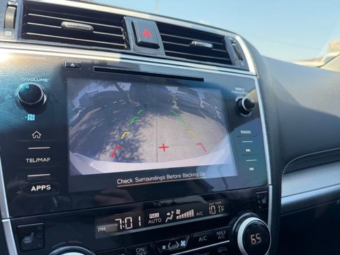 Used 2019 Subaru Outback 2.5i Premium image 24