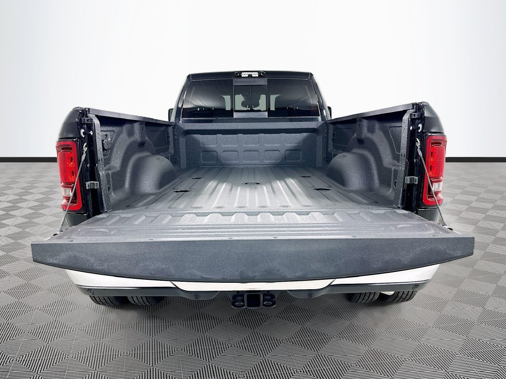 New 2026 RAM 3500 Tradesman AWD/4WD image 21