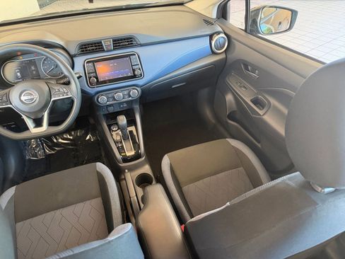 Used 2025 Nissan Versa SV FWD image 33