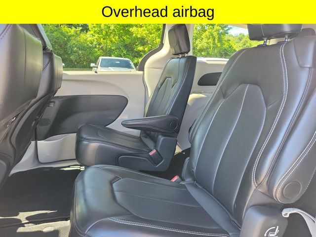 Certified 2024 Chrysler Pacifica Touring-L FWD image 26