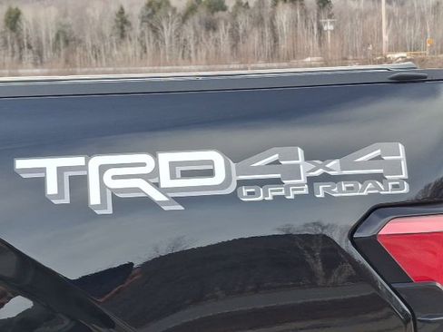 Used 2024 Toyota Tundra Platinum w/ TRD Off-Road Package AWD/4WD image 80