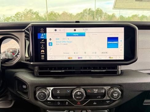 New 2026 Jeep Gladiator Sport image 18