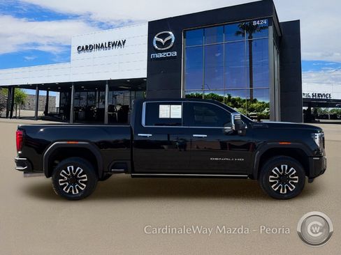 Used 2024 GMC Sierra 2500 Denali Ultimate AWD/4WD image 10