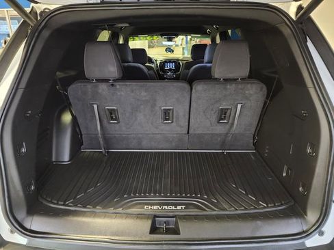 Used 2023 Chevrolet Traverse LT image 15