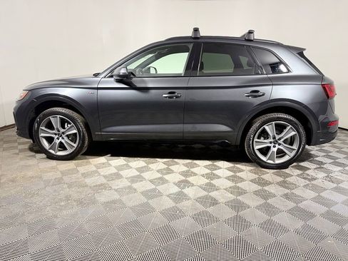 Used 2025 Audi Q5 2.0T Premium w/ Convenience Plus Package AWD/4WD image 3