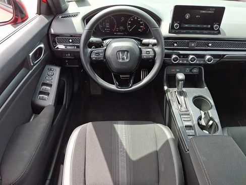 Used 2023 Honda Civic Sport image 11