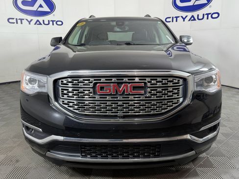 Used 2019 GMC Acadia Denali w/ Technology Package image 2