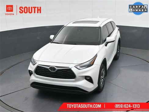 Used 2022 Toyota Highlander XLE image 51