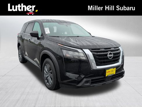 Used 2024 Nissan Pathfinder S AWD/4WD image 1