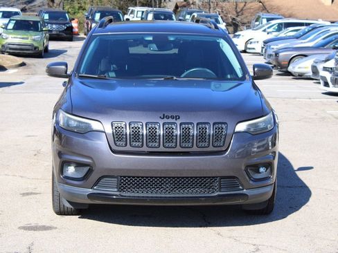 Used 2019 Jeep Cherokee Latitude Plus image 2