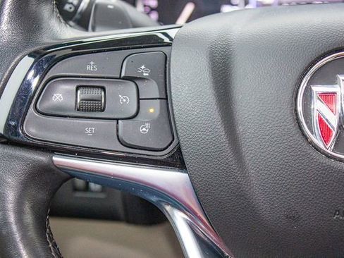 Used 2022 Buick Enclave Avenir w/ Avenir Technology Package image 27