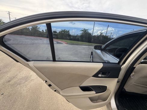 Used 2015 Honda Accord LX image 18