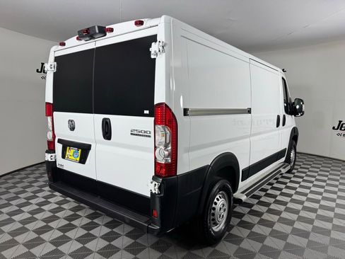 Used 2025 RAM ProMaster 2500 w/ U-Haul Equipment Group FWD image 6