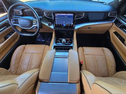 Certified 2023 Jeep Grand Wagoneer Series III AWD/4WD image 9