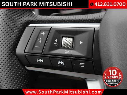 New 2026 Mitsubishi Outlander LE AWD/4WD image 25