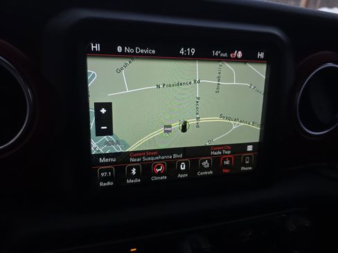 Used 2018 Jeep Wrangler Unlimited Rubicon image 31