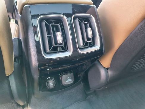 Certified 2026 Kia Sorento SX Prestige w/ Olive Brown Leather Package image 4