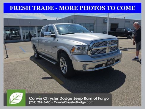Used 2018 RAM 1500 Laramie AWD/4WD image 1
