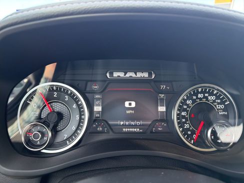 Used 2024 RAM 2500 Laramie AWD/4WD image 13