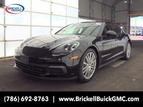 Used 2018 Porsche Panamera 4 image 1