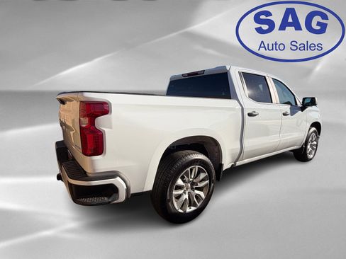 Used 2026 Chevrolet Silverado 1500 Custom image 3