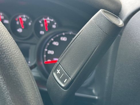 Certified 2025 Chevrolet Silverado 1500 Custom image 27