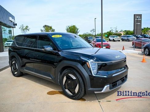 Used 2024 Kia EV9 Light Long Range image 7
