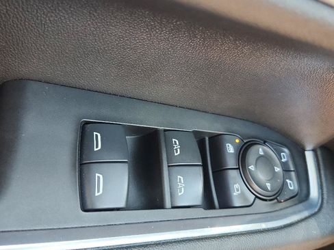 Used 2024 Chevrolet Silverado 1500 LTZ AWD/4WD image 22