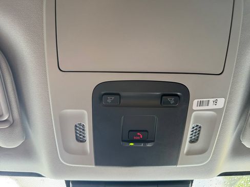 Used 2025 Toyota Camry LE FWD image 23
