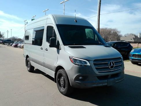 Used 2021 Mercedes-Benz Sprinter 2500 w/ Exterior Lighting Package image 3