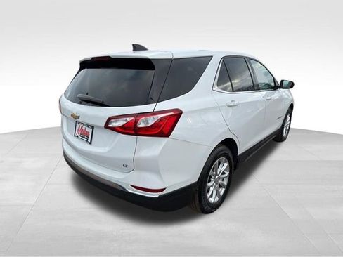 Used 2019 Chevrolet Equinox LT FWD image 4