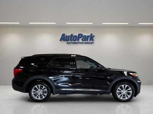 Certified 2024 Ford Explorer XLT w/ Equipment Group 202A AWD/4WD image 8