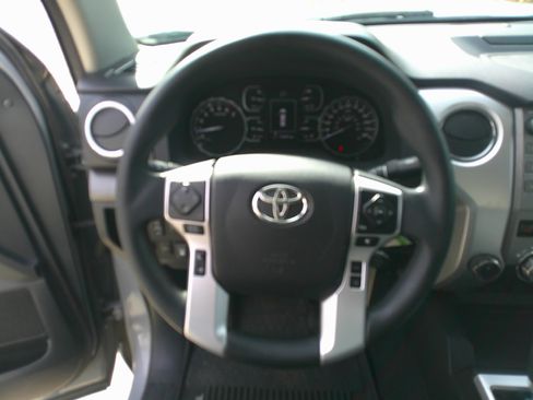 Used 2019 Toyota Tundra SR5 image 19