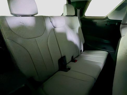 Used 2024 Hyundai Palisade SEL w/ Premium Package FWD image 31