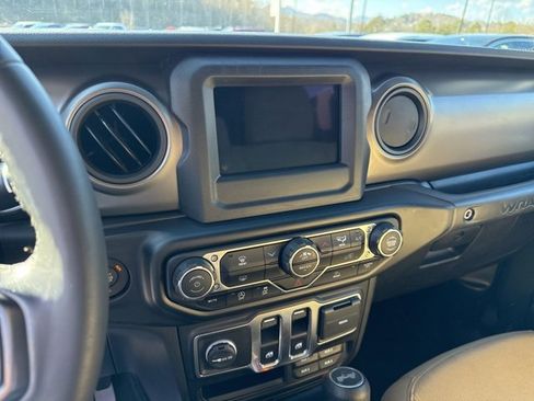 Used 2022 Jeep Wrangler Willys image 22