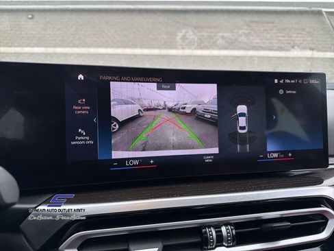 Used 2023 BMW 330i xDrive 330i xDrive w/ Premium Package image 37